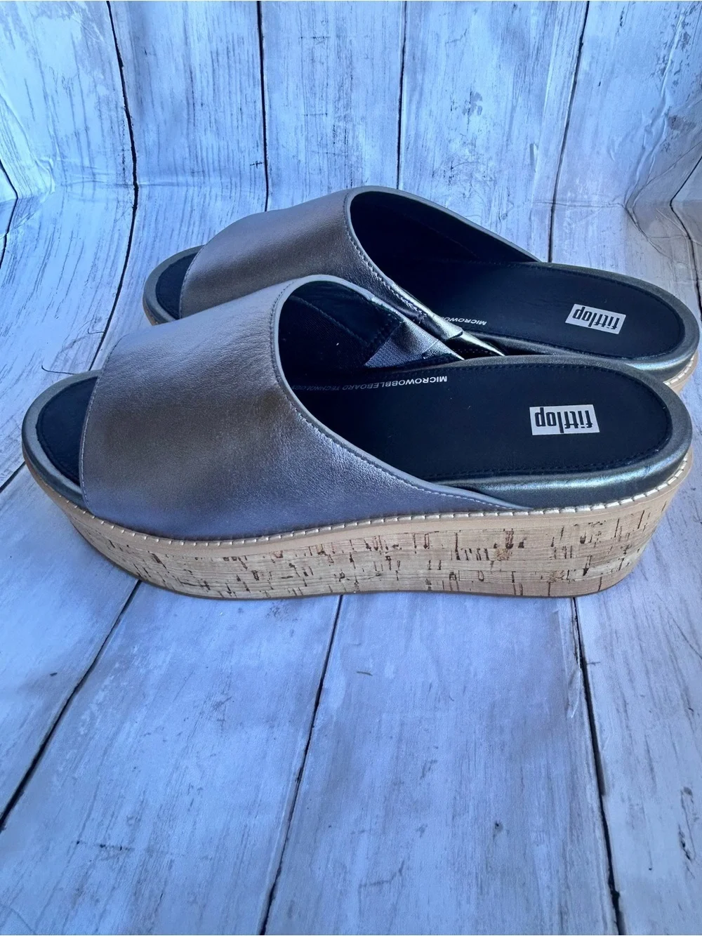 Fitflop slide platform